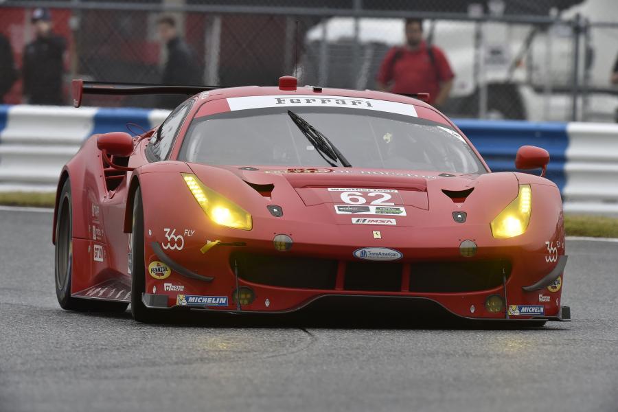  Ferrari 488 GTE 2016 года  (фото 31 из 41)